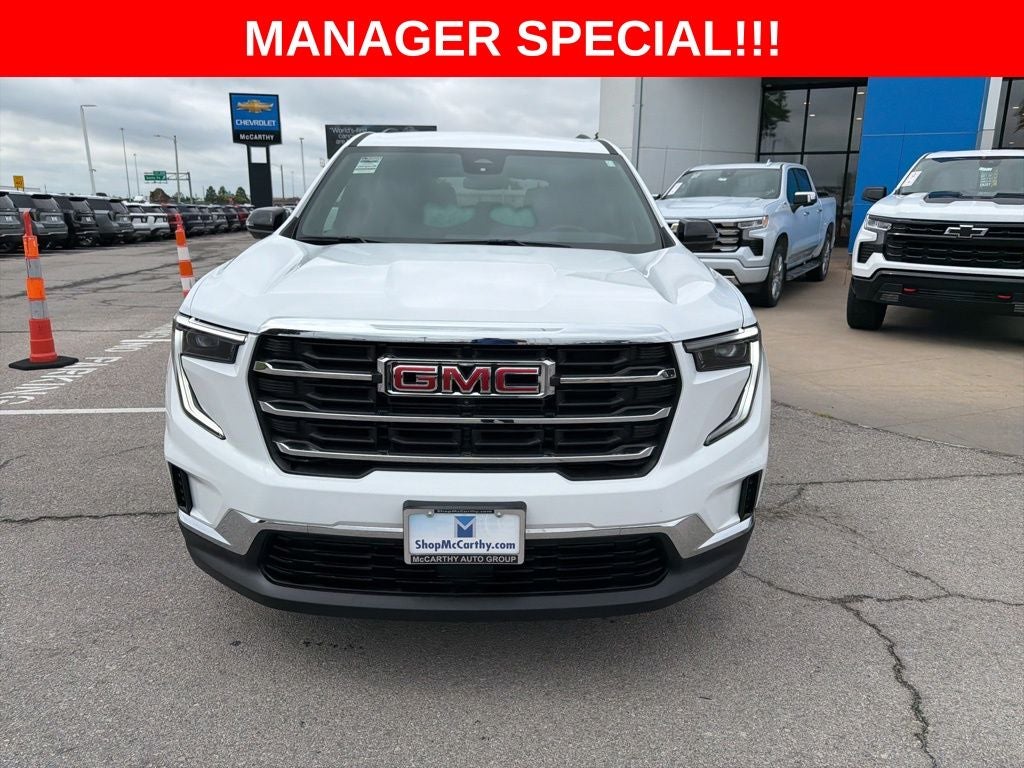 2025 GMC Acadia Elevation