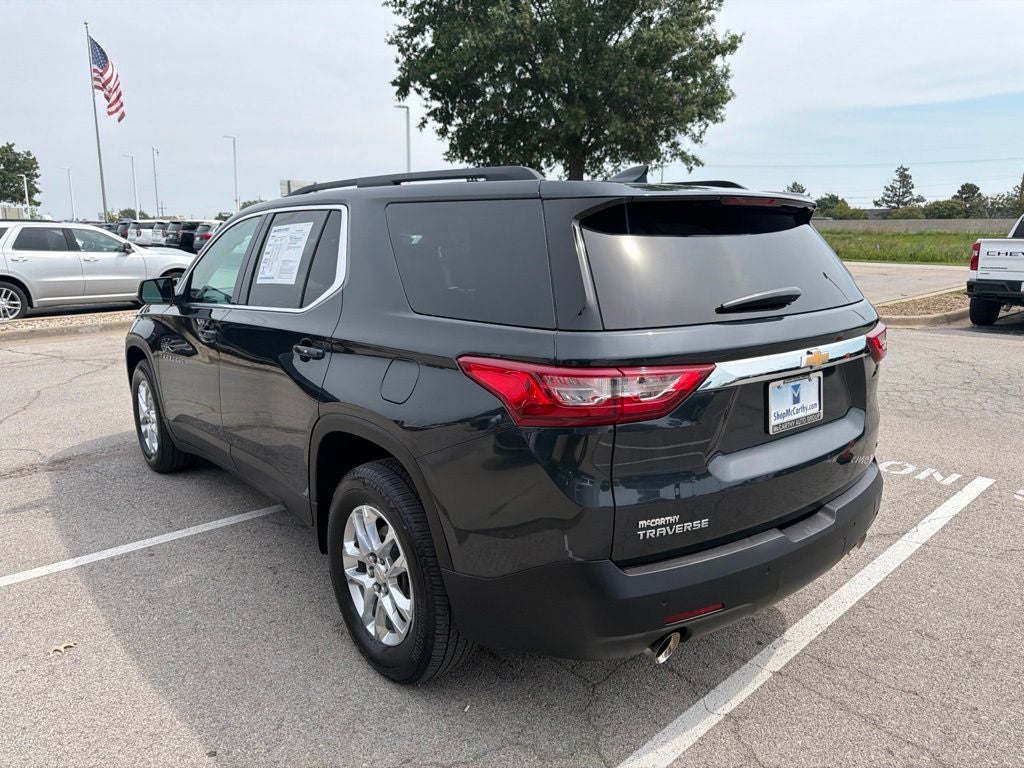 2021 Chevrolet Traverse LT Leather
