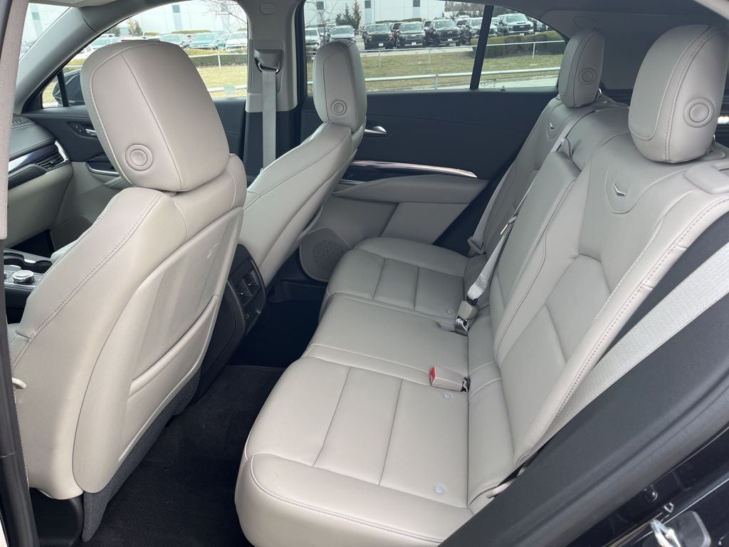 2023 Cadillac XT4 Luxury