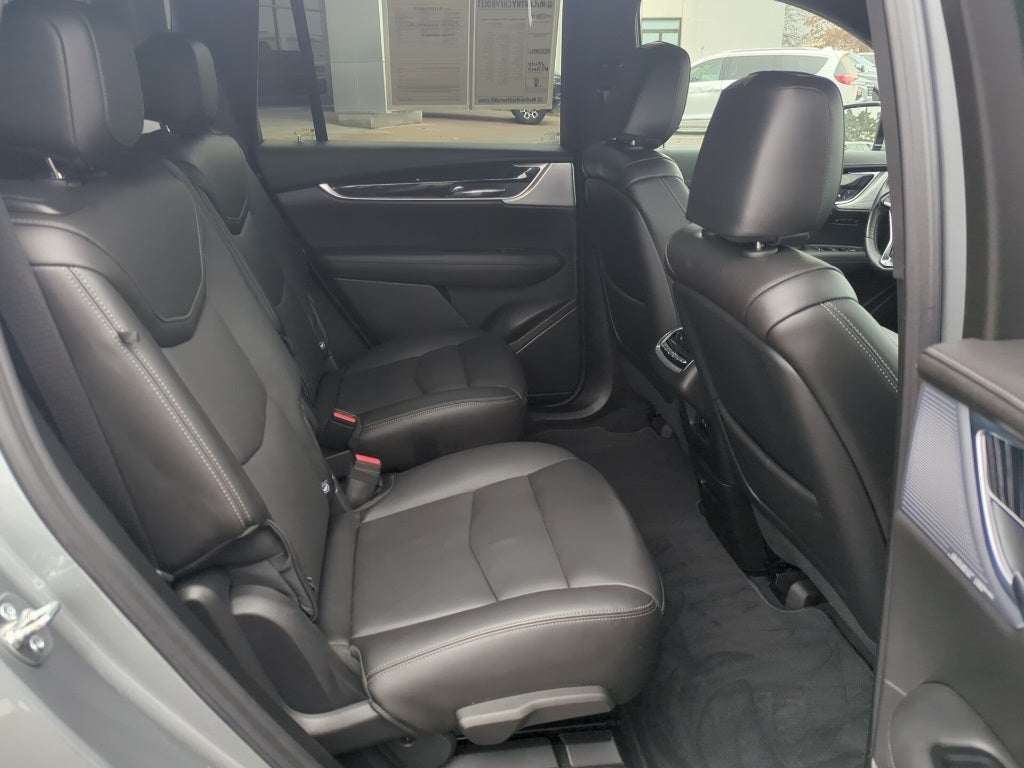 2025 Cadillac XT6 Premium Luxury