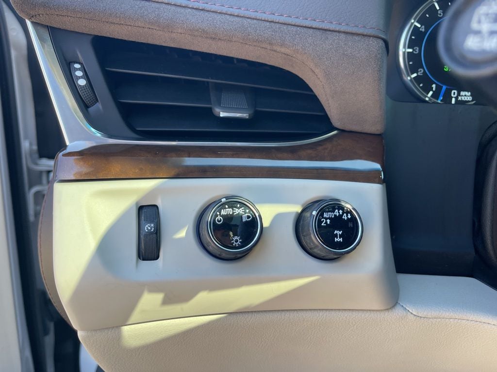 2017 Cadillac Escalade Base