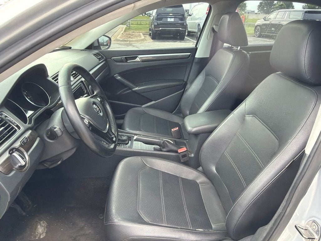 2016 Volkswagen Passat 1.8T SE