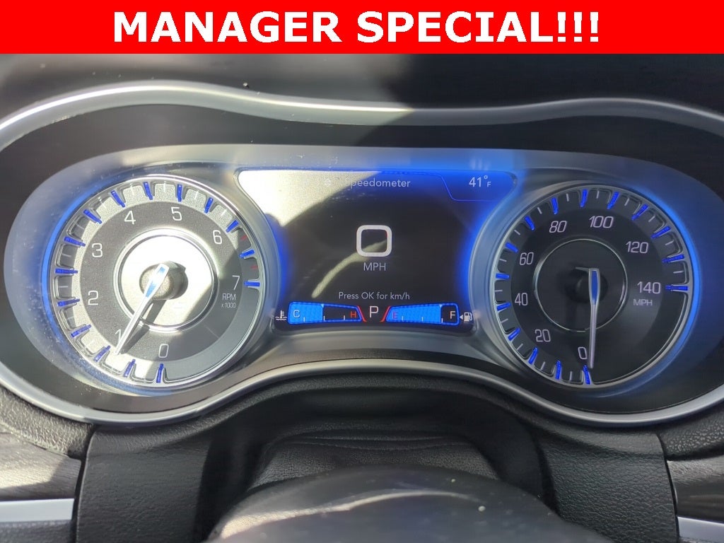 2022 Chrysler 300 Touring