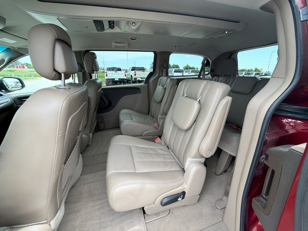 2014 Chrysler Town & Country Touring