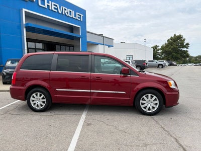 2014 Chrysler Town & Country Touring