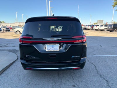 2023 Chrysler Pacifica Hybrid Touring L