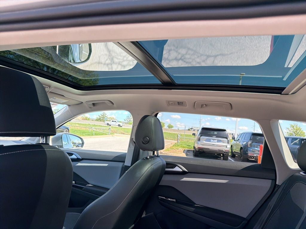 2023 Volkswagen Taos 1.5T SE