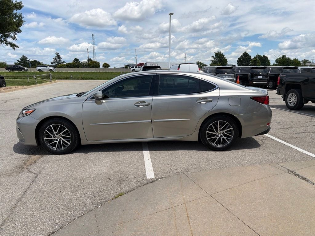 2016 Lexus ES 350