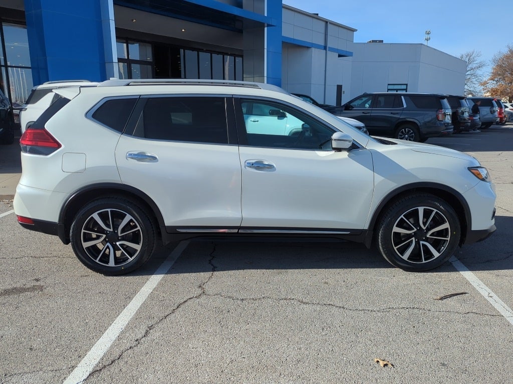 2017 Nissan Rogue SV
