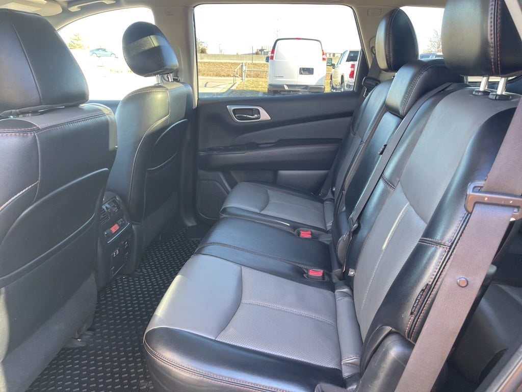 2020 Nissan Pathfinder SL Rock Creek Edition