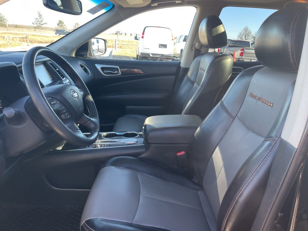 2020 Nissan Pathfinder SL Rock Creek Edition