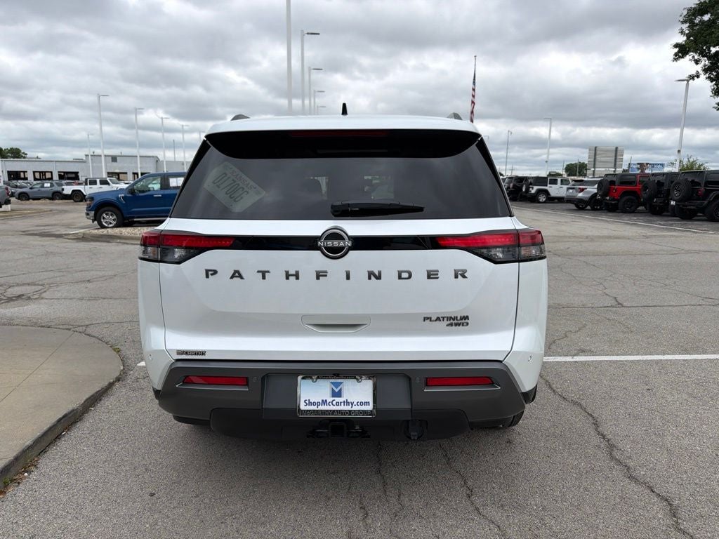 2026 Nissan Pathfinder Platinum