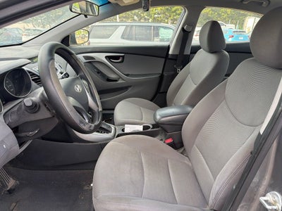 2014 Hyundai ELANTRA SE