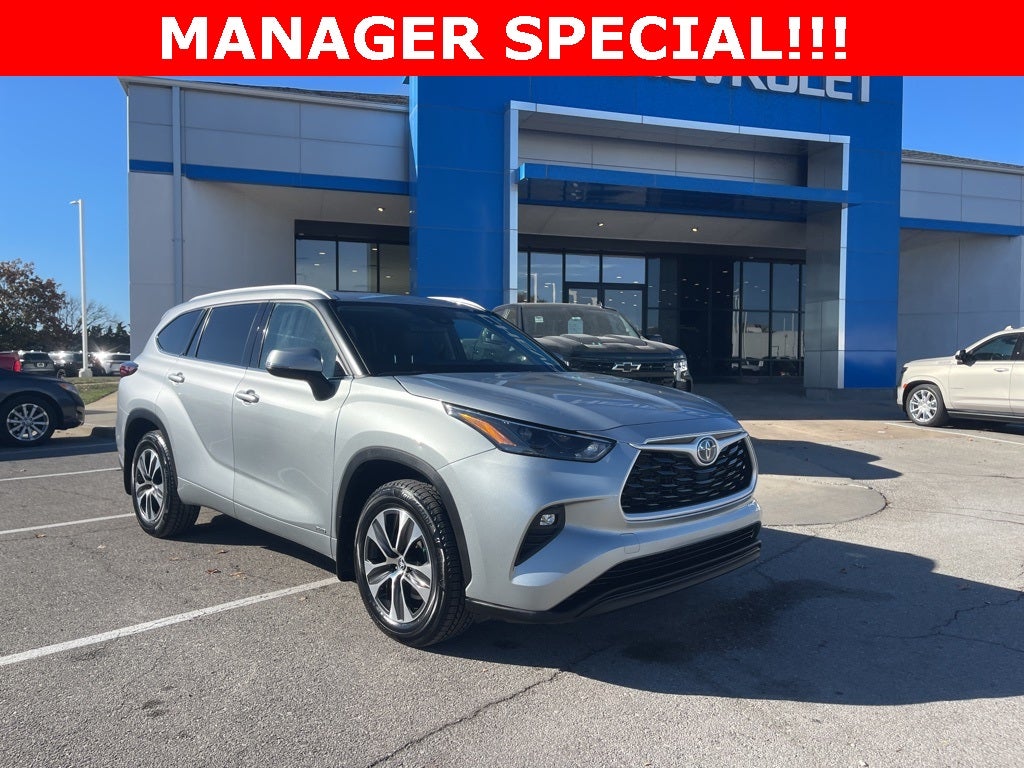 2022 Toyota Highlander Hybrid XLE