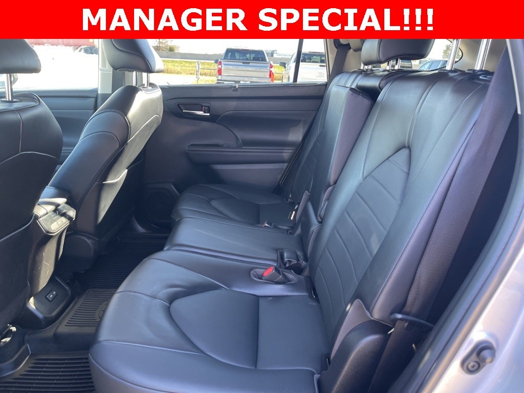 2022 Toyota Highlander Hybrid XLE