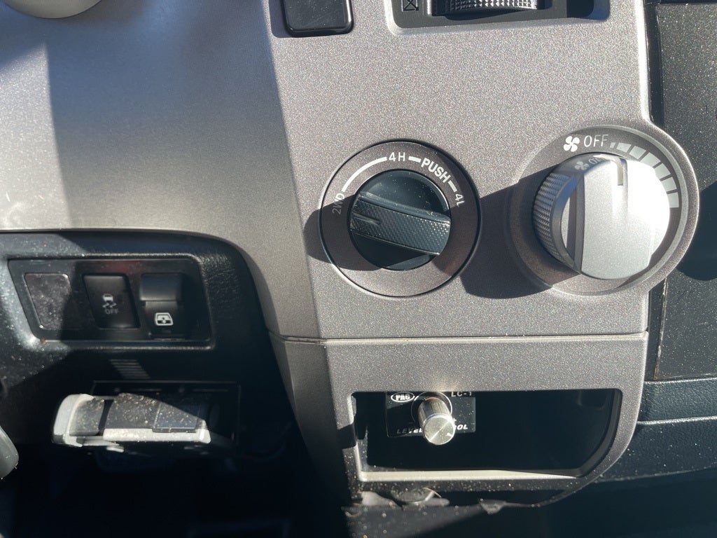 2012 Toyota Tundra Grade CrewMax