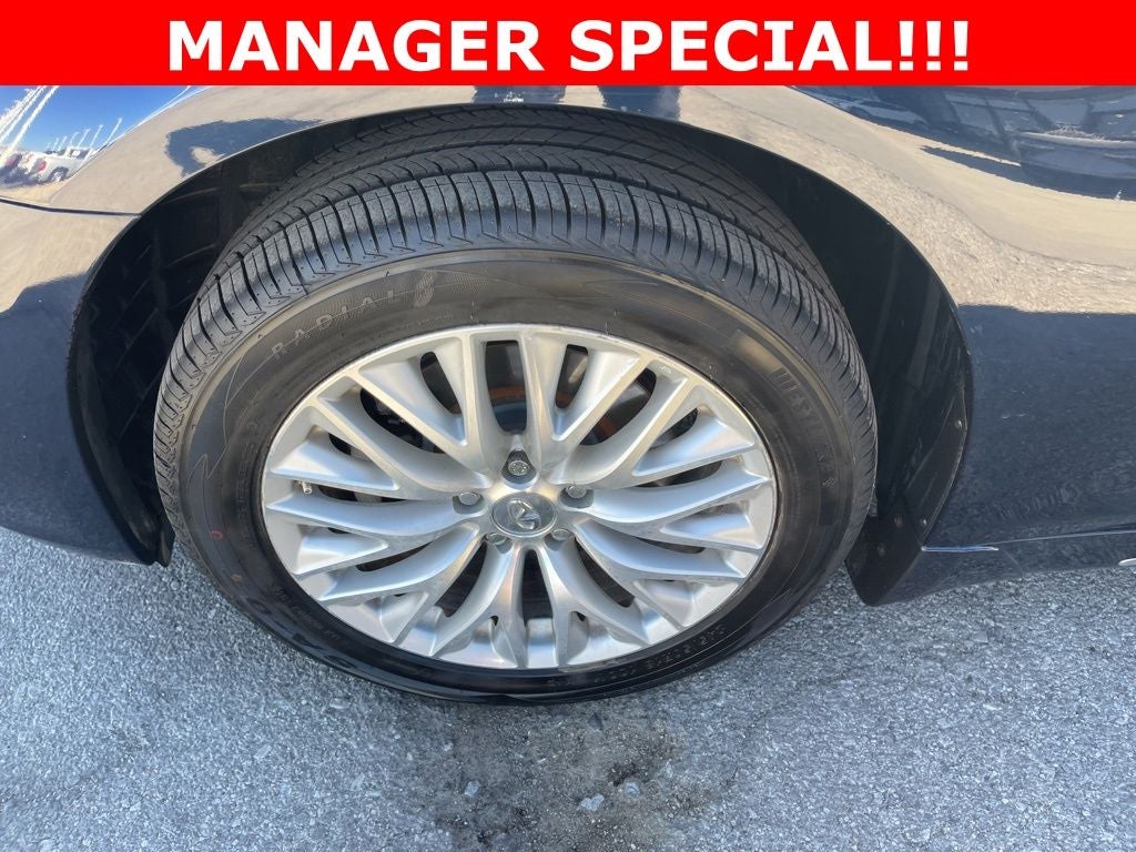 2016 INFINITI Q70L 3.7X