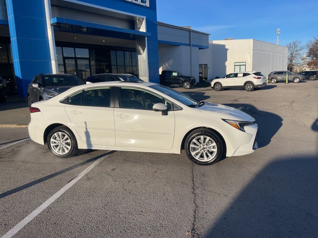 Certified 2024 Toyota Corolla XLE with VIN JTDBCMFE1RJ028035 for sale in Kansas City