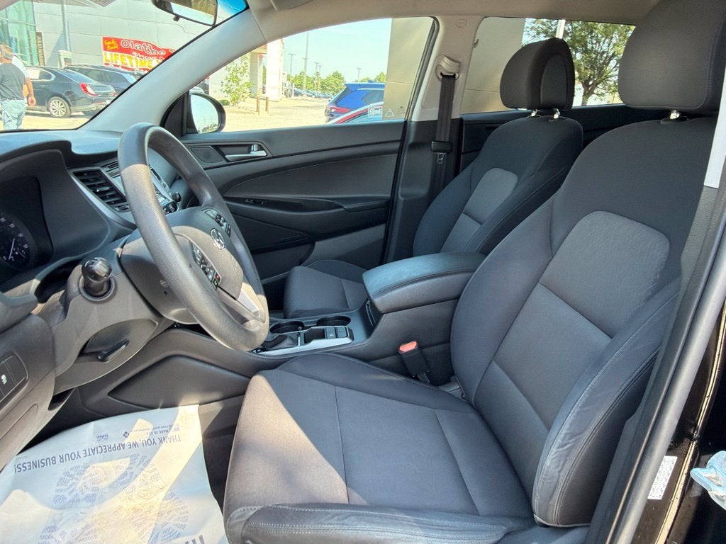 2017 Hyundai TUCSON SE