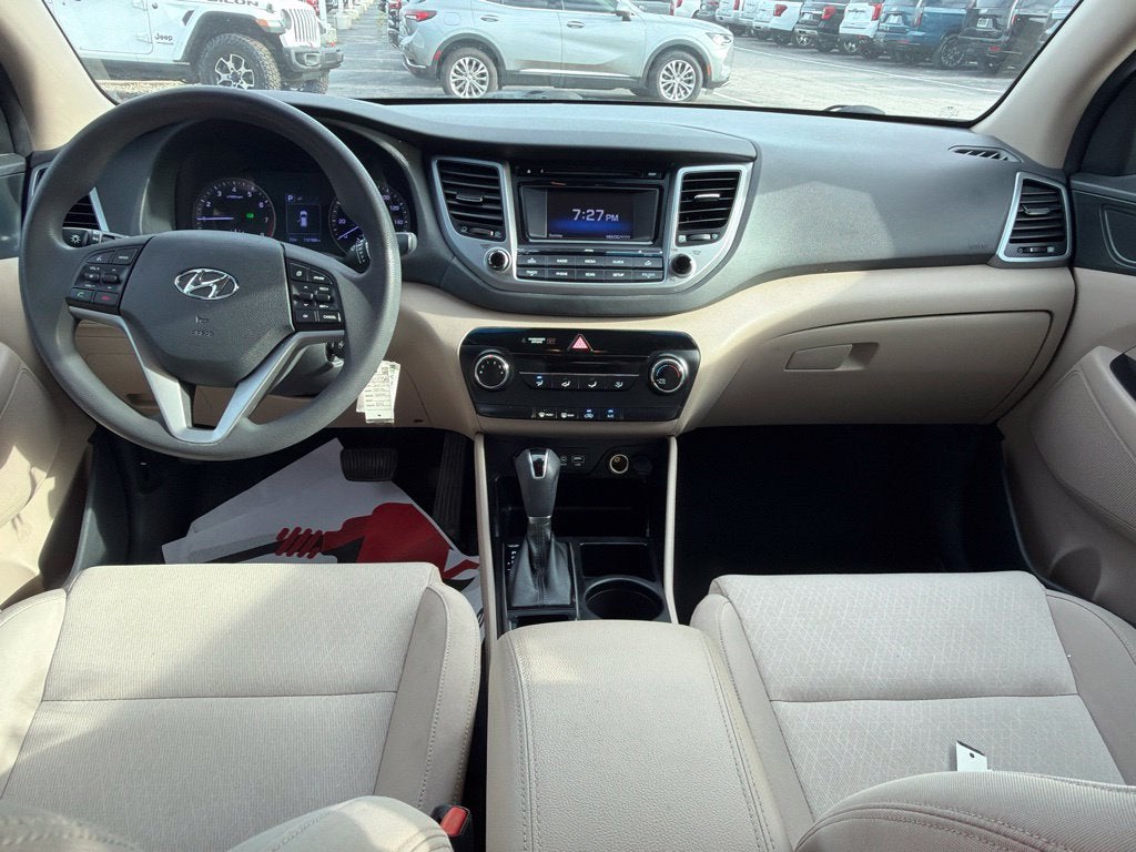 2017 Hyundai TUCSON SE