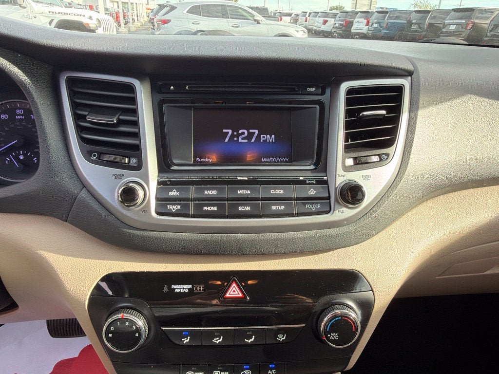 2017 Hyundai TUCSON SE