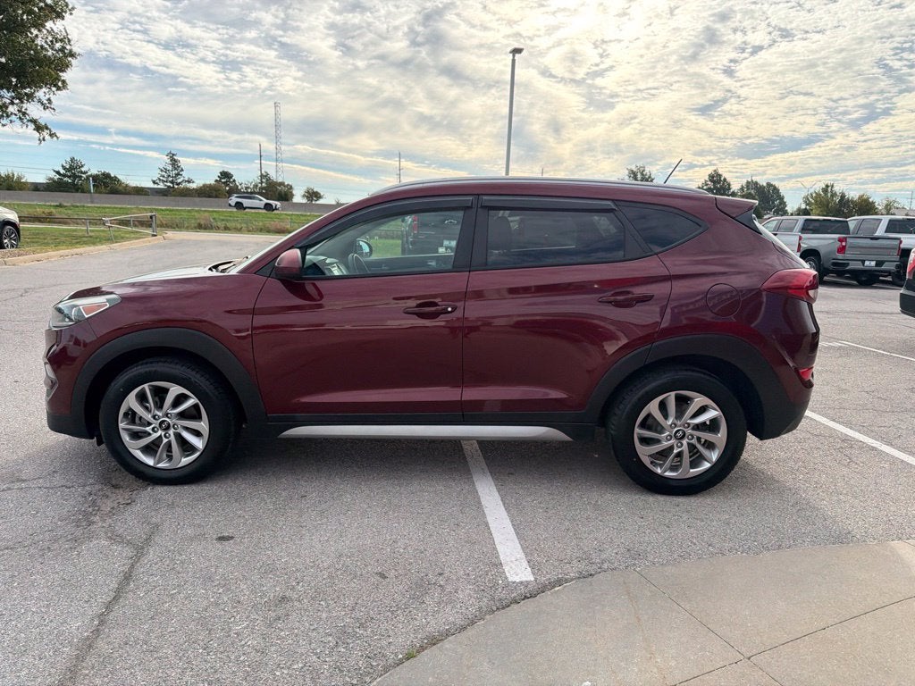 2017 Hyundai TUCSON SE