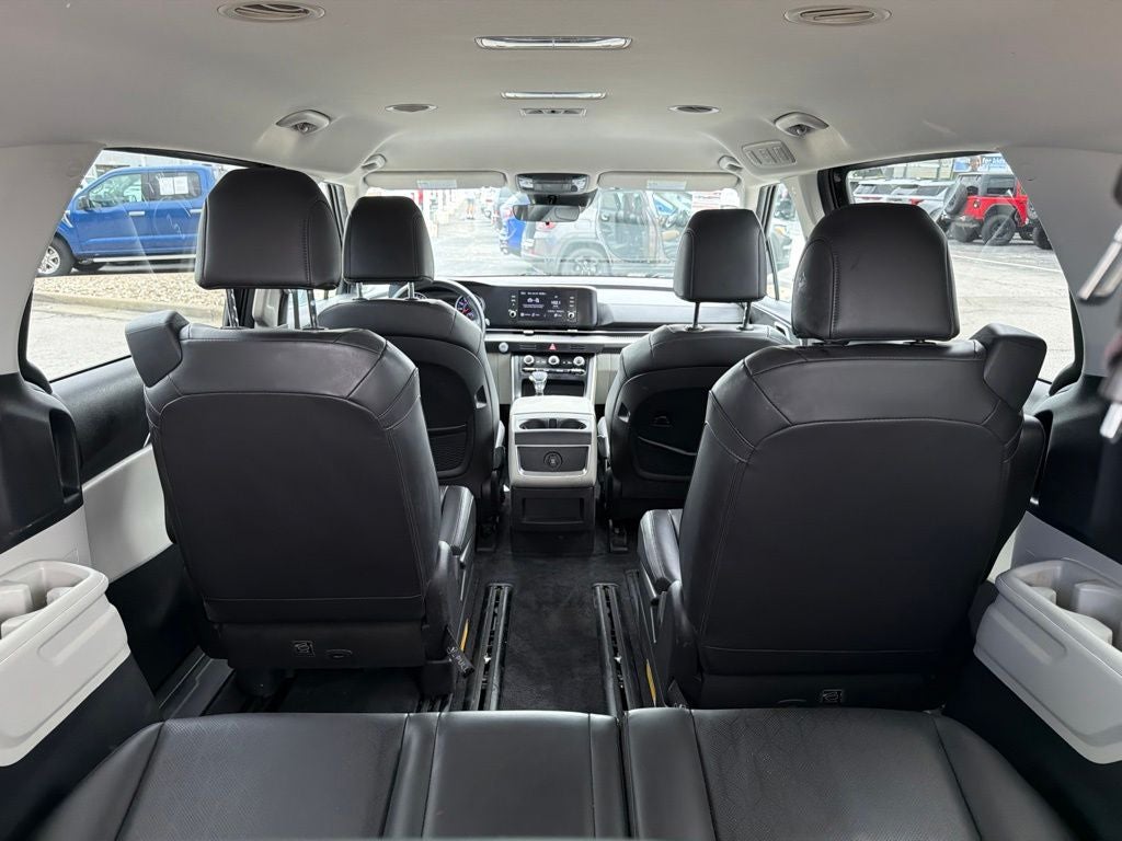2022 Kia Carnival LXS