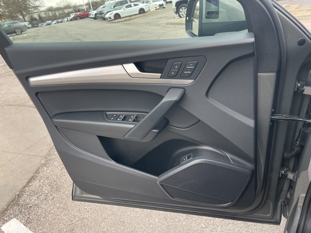 2025 Audi Q5 45 S line Premium quattro