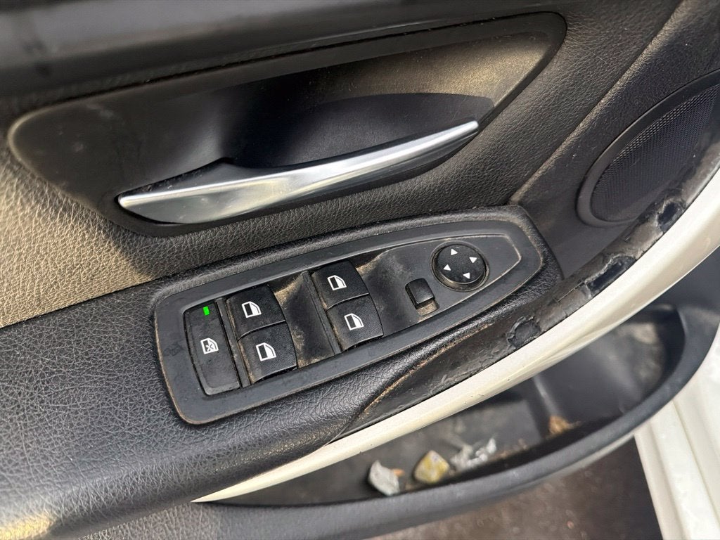 2014 BMW 3 Series 320i