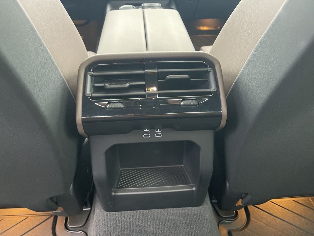 2025 BMW 5 Series 530i xDrive