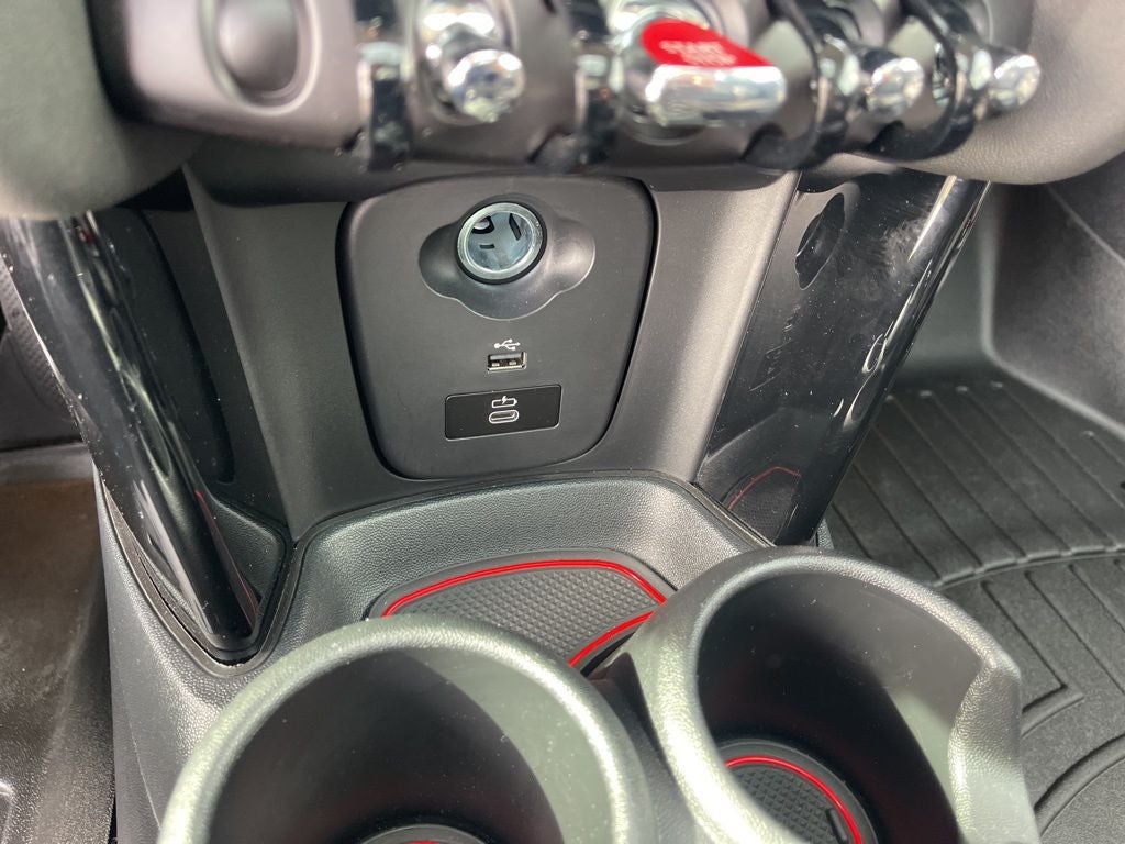 2024 MINI Cooper S Iconic