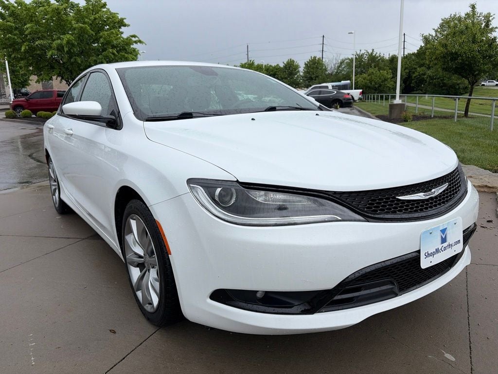 2016 Chrysler 200 S
