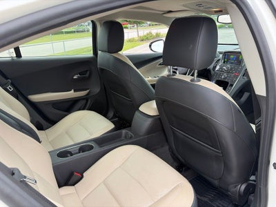2012 Chevrolet Volt Base