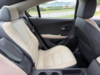 2012 Chevrolet Volt Base