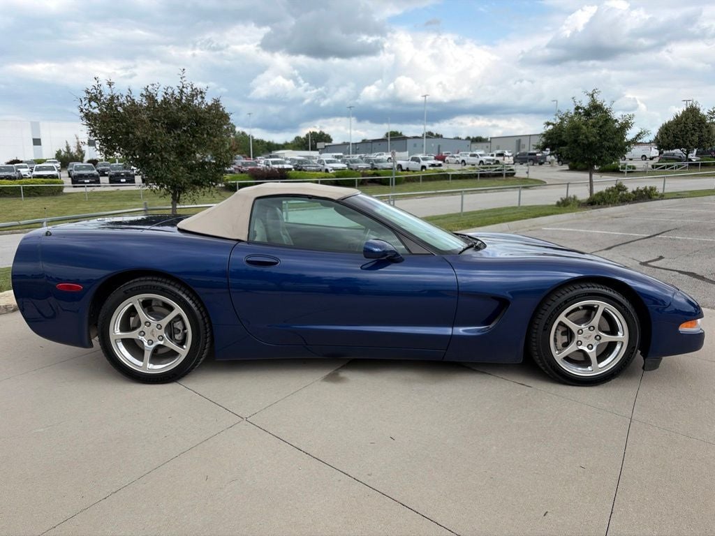 2004 Chevrolet Corvette Base