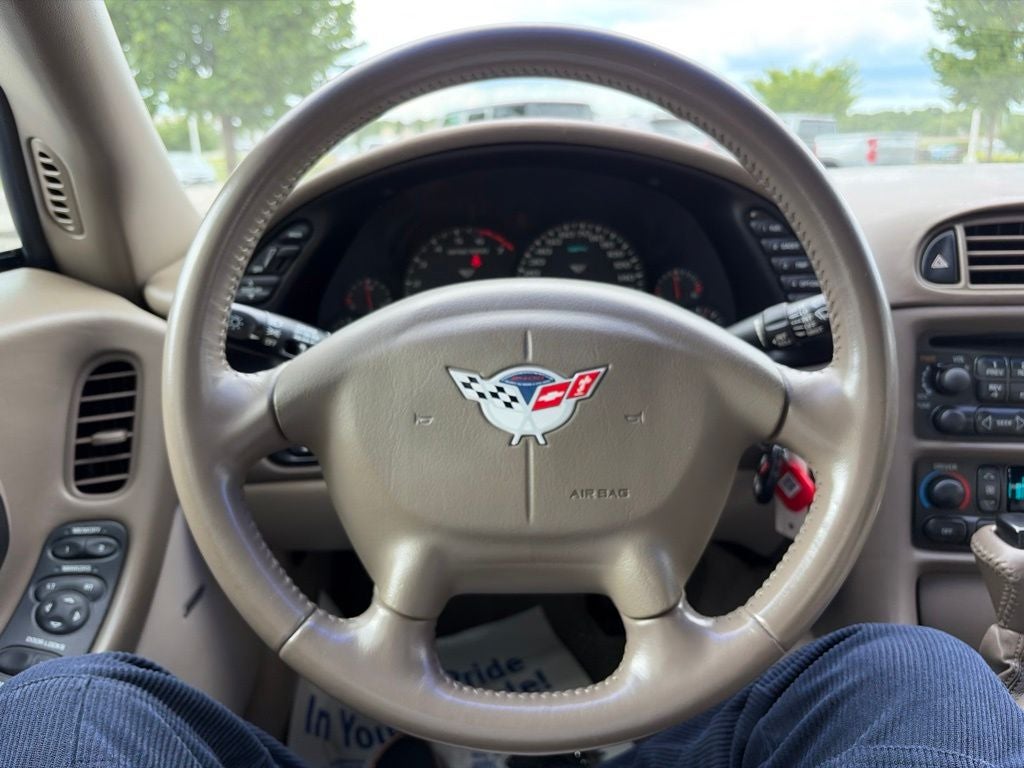 2004 Chevrolet Corvette Base