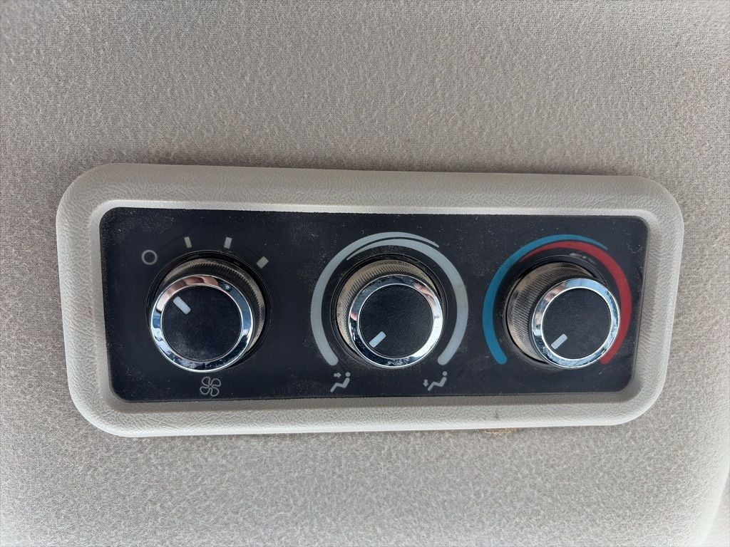 2017 Chevrolet Express 3500 LT Passenger