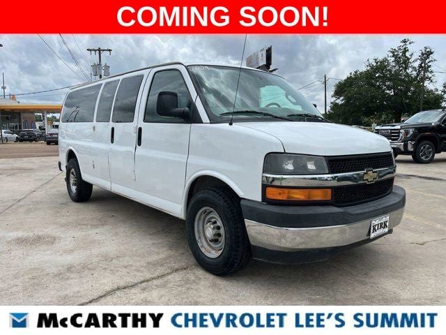 2017 Chevrolet Express 3500 LT Passenger