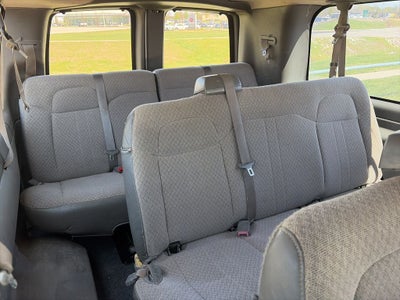 2017 Chevrolet Express 3500 LT Passenger