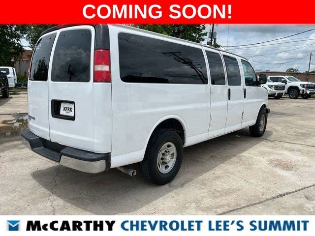 2017 Chevrolet Express 3500 LT Passenger