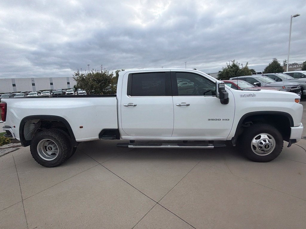 2022 Chevrolet Silverado 3500HD High Country