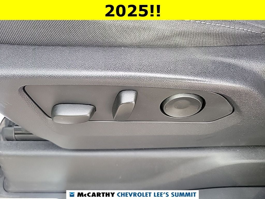 2025 Chevrolet Silverado 1500 LT LT1