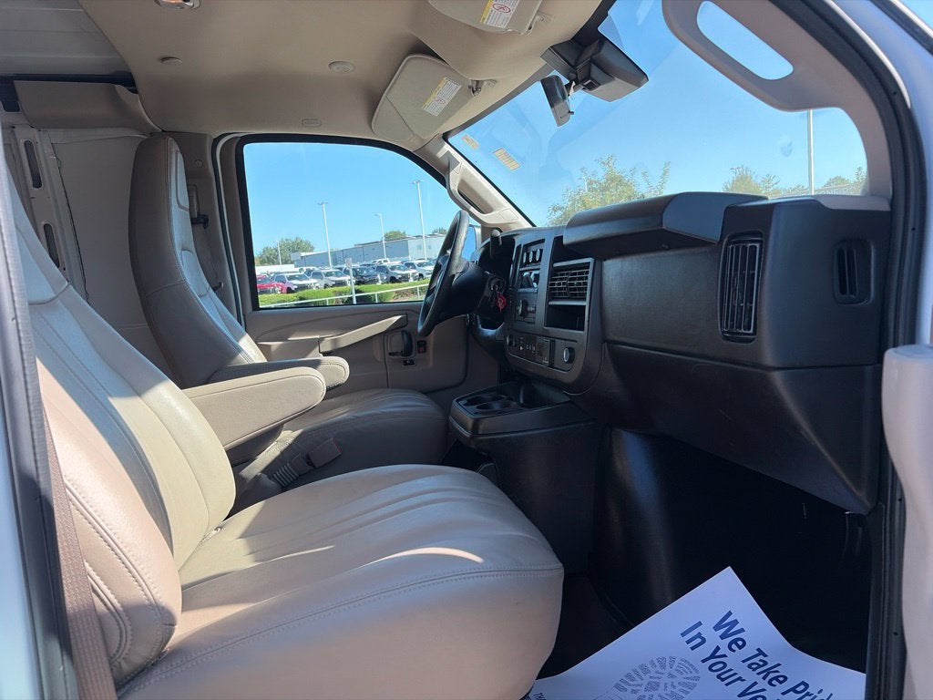 2024 Chevrolet Express 2500 Work Van Cargo