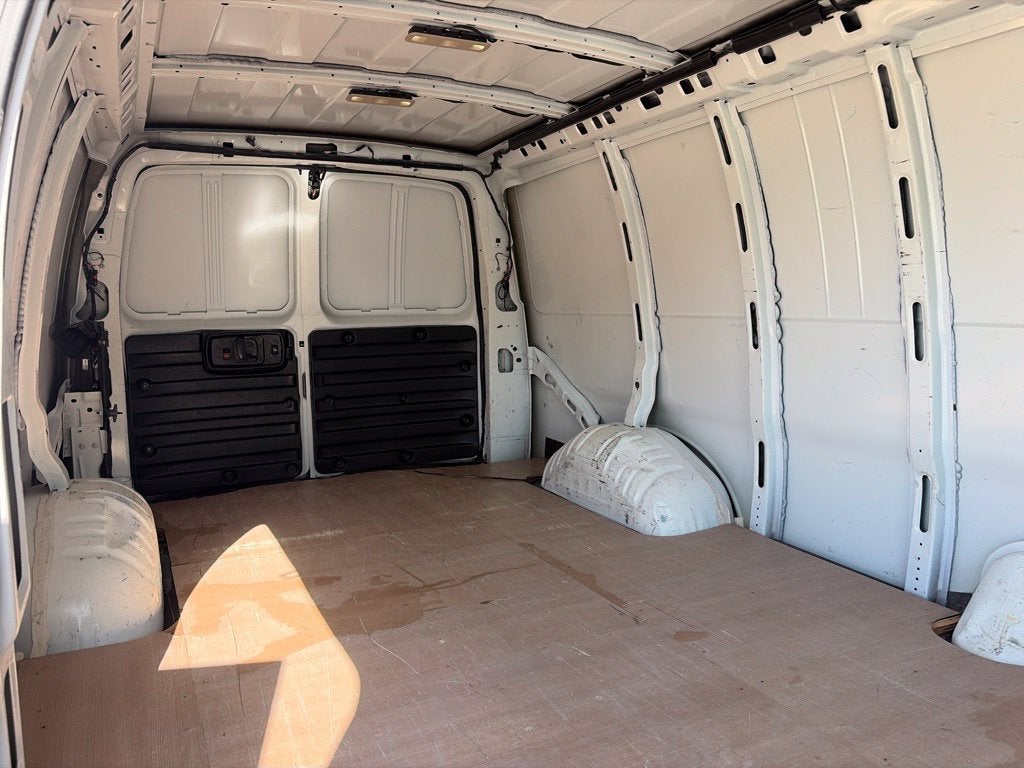 2024 Chevrolet Express 2500 Work Van Cargo