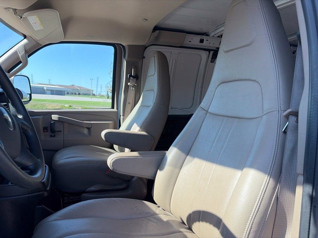 2024 Chevrolet Express 2500 Work Van Cargo