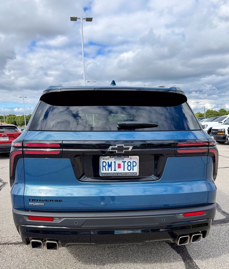 2025 Chevrolet Traverse LT