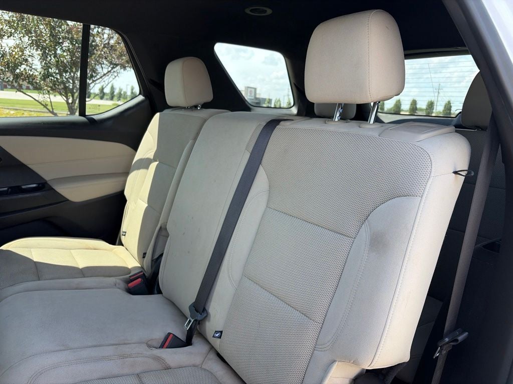 2023 Chevrolet Traverse LS