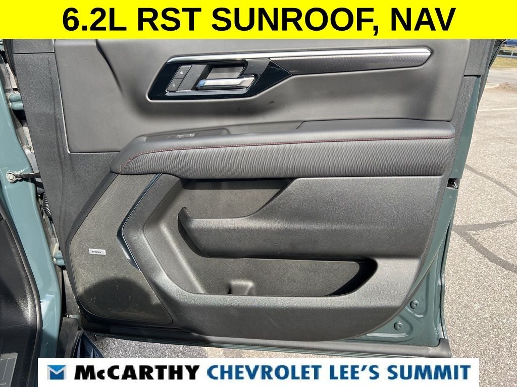 2025 Chevrolet Suburban RST