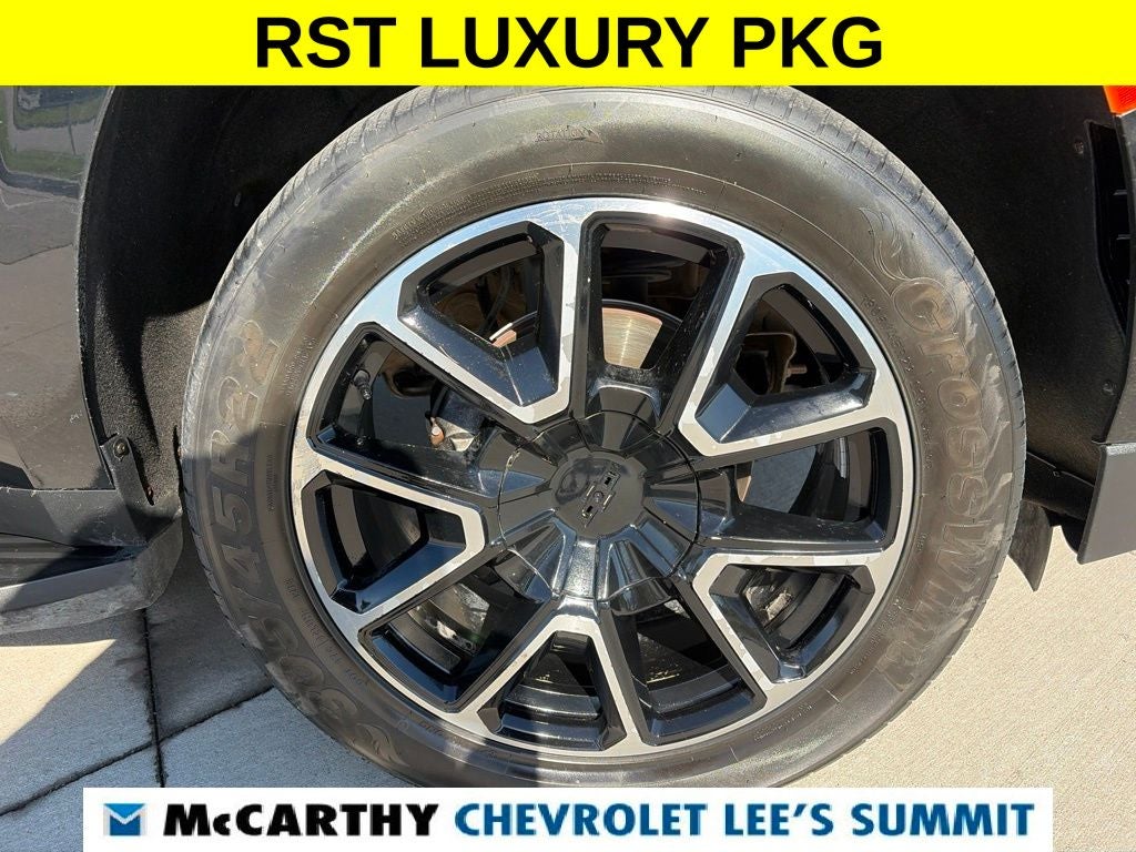 2022 Chevrolet Suburban RST