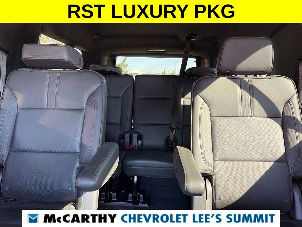 2022 Chevrolet Suburban RST